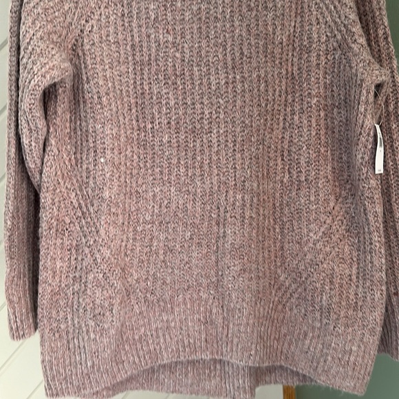 NWT woman’s old navy brand cowlneck sweater! Size medium - Picture 2 of 5
